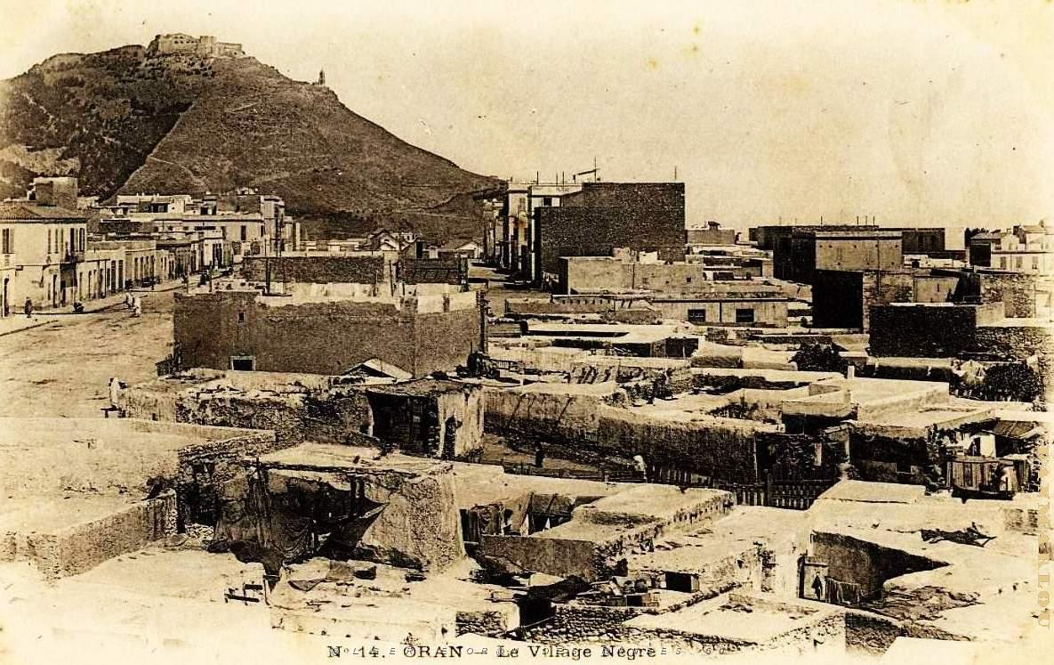 CA a- 011- Village negre.jpg